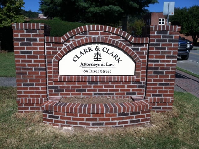 Brick-Monument-Sign-with-Planter.jpg